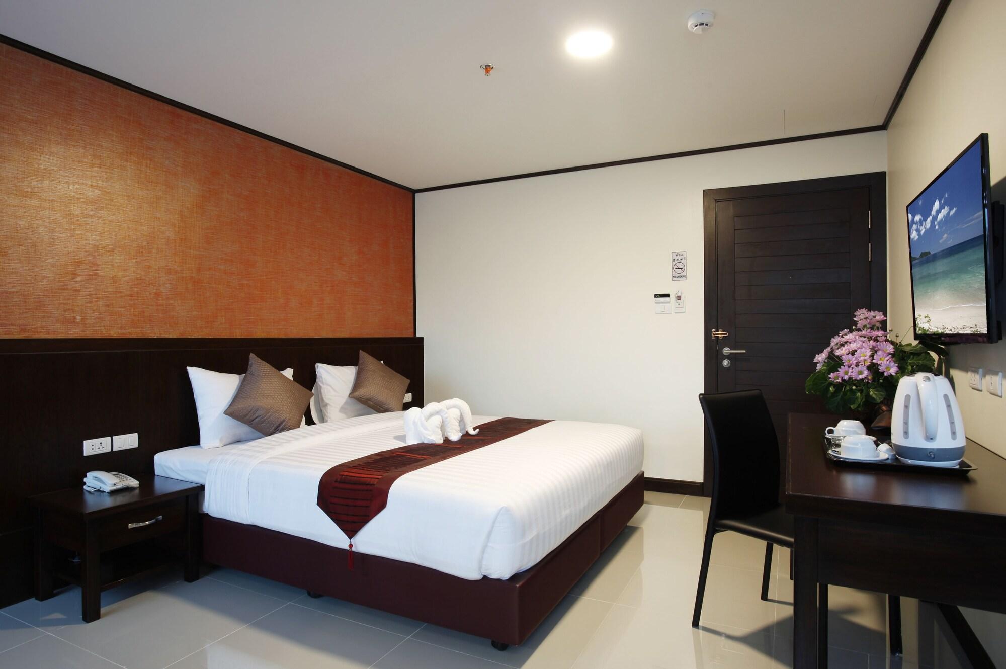 Orchid Resortel Patong Exterior photo