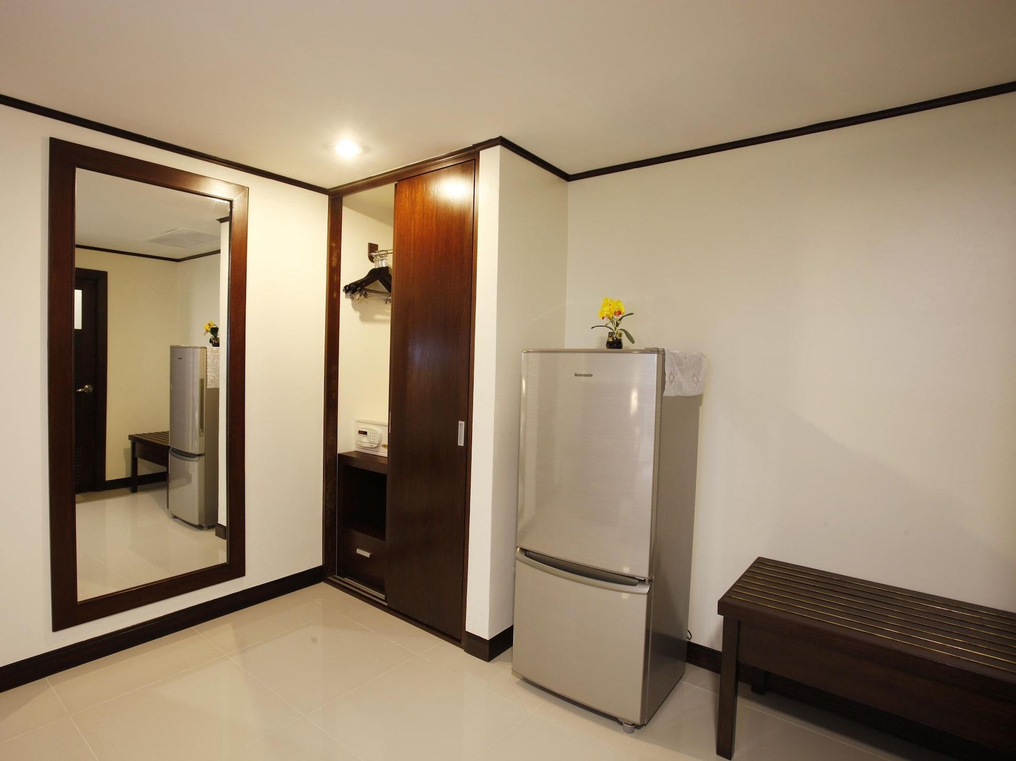 Orchid Resortel Patong Exterior photo