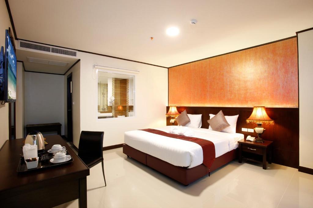 Orchid Resortel Patong Exterior photo