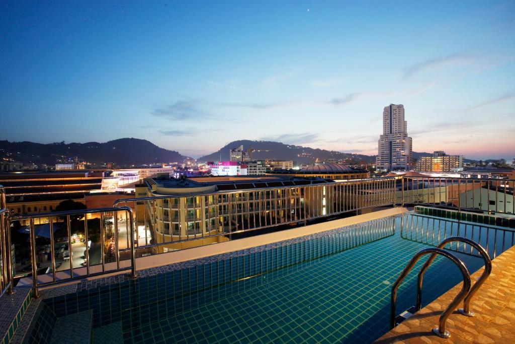 Orchid Resortel Patong Exterior photo
